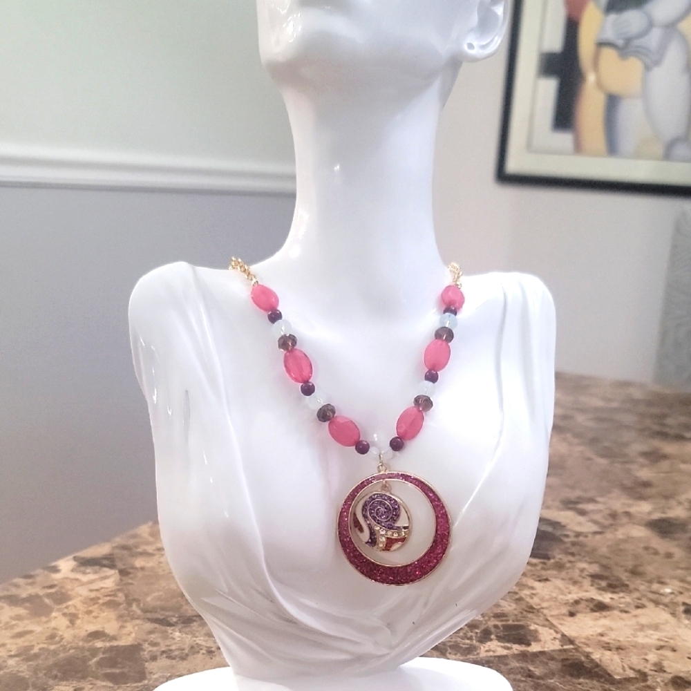 Lane Bryant Elegant Pink and Gold Pendant Necklace
